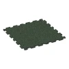 Fitness Floor Mat 18 mm von WARCO im Farbdesign English Lawn mit den Abmessungen 100 x 100 x 1,8 cm | 1,00 m². Produktfoto von Artikel 0317 in der Aufsicht von schräg vorne.