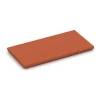Luxury stable mat von WARCO im Farbdesign Brick red mit den Abmessungen 100 × 50 × 5,5 cm. Produktfoto von Artikel 3644 in der Aufsicht von schräg vorne.