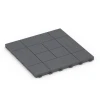 Panel Pattern – Deck Tile von WARCO im Farbdesign Silver Grey mit den Abmessungen 38,5 x 38,5 x 2 cm. Produktfoto von Artikel 6237 in der Aufsicht von schräg vorne.