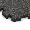 Detailaufnahme der Randausprägung von WARCO-Produkt 3212, Playground flooring, Format 1000 x 1000 x 30 mm, Farbe Dark Grey Granite.