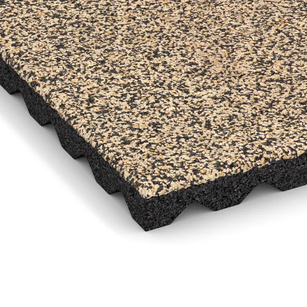 Detailaufnahme der Randausprägung von WARCO-Produkt 5335, Playground safety tile, Format 500 x 500 x 40 mm, Farbe Travertine.