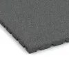Detailaufnahme der Randausprägung von WARCO-Produkt 0577, Playground safety tile, Format 500 x 500 x 30 mm, Farbe Slate grey.