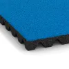 Detailaufnahme der Randausprägung von WARCO-Produkt 5532, Playground Safety Tile 4.5 cm - EN 1177 ≤ 135 cm, Format 500 x 500 x 45 mm, Farbe Sky Blue.
