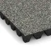 Detailaufnahme der Randausprägung von WARCO-Produkt 5356, Playground safety tile, Format 500 x 500 x 50 mm, Farbe Gray Granite.