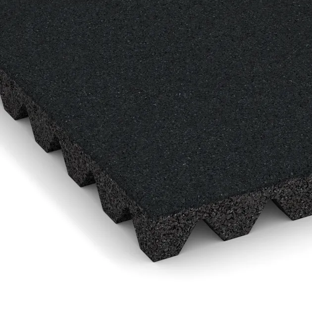 Detailaufnahme der Randausprägung von WARCO-Produkt 5567, Playground Safety Tile 5 cm - EN 1177 ≤ 145 cm, Format 500 x 500 x 50 mm, Farbe Iron Grey.