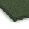 Detailaufnahme der Randausprägung von WARCO-Produkt 0692, Playground safety tile, Format 500 x 500 x 50 mm, Farbe Grass Green.