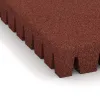 Detailaufnahme der Randausprägung von WARCO-Produkt 0859, Playground safety mat, Format 1000 x 1000 x 80 mm, Farbe Brick red.