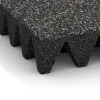 Detailaufnahme der Randausprägung von WARCO-Produkt 3710, Playground safety tile, Format 500 x 500 x 100 mm, Farbe Dark Grey Granite.