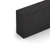 Detailaufnahme der Randausprägung von WARCO-Produkt 7028, Rubber granulate block step, Format 100 x 30 x 15 cm, Farbe Anthracite.