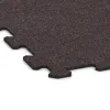 Detailaufnahme der Randausprägung von WARCO-Produkt 1033, Stair covering, Format 970 x 970 x 8 mm, Farbe Light Red Speckled.