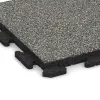 Detailaufnahme der Randausprägung von WARCO-Produkt 1340, Pool Decking Tile Classic, Format 500 x 500 x 40 mm, Farbe Gray Granite.