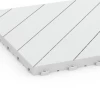 Detailaufnahme der Randausprägung von WARCO-Produkt 6328, Herringbone – Deck Tile, Format 38,5 x 38,5 x 2 cm, Farbe Chalk.