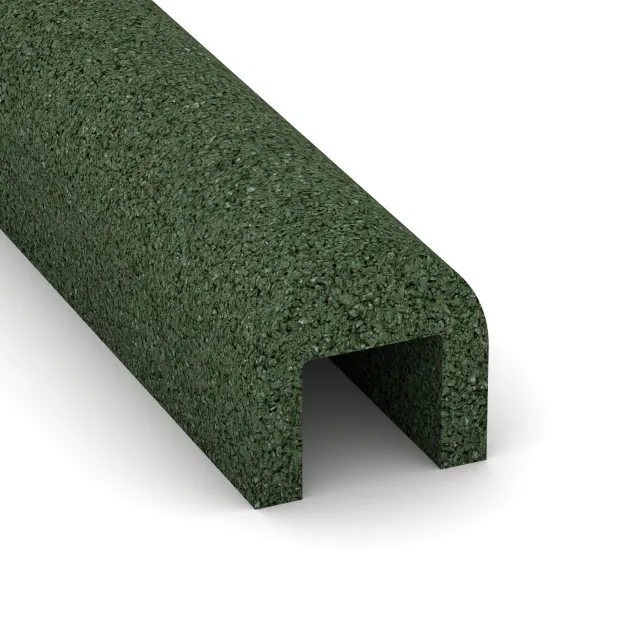 Detailaufnahme der Randausprägung von WARCO-Produkt 2588, Rubber Kerb Cap, Format 1000 x 100 x 100 x 60 mm, Farbe Grass Green.