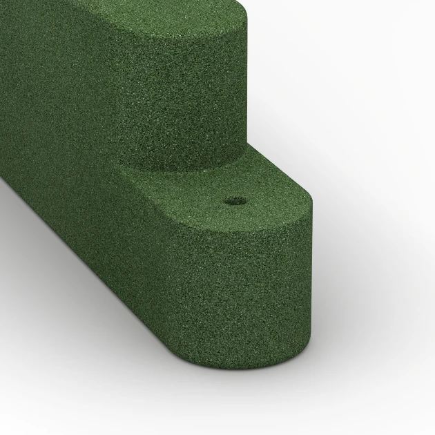 Detailaufnahme der Randausprägung von WARCO-Produkt 6641, Rubber edge restraint, Format 100 x 15 x 30 cm, Farbe Grass green.
