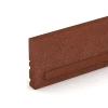 Detailaufnahme der Randausprägung von WARCO-Produkt 3785, Rubber Kerb, Format 100 × 5 × 25 cm, Farbe Brick red.