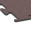 Detailaufnahme der Randausprägung von WARCO-Produkt 6147, Fitness Performance Elite Training Floor, Format 100 x 100 x 1,5 cm | 1,00 m², Farbe Mineral Red.