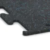 Detailaufnahme der Randausprägung von WARCO-Produkt 3758, Fitness Performance Elite Training Floor, Format 1000 x 1000 x 15 mm, Farbe Light Blue Speckled.