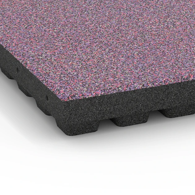 Detailaufnahme der Randausprägung von WARCO-Produkt 6445, Playground safety tile – CFH 210 cm, Format 50 x 50 x 7 cm, Farbe Lavender.