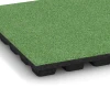 Detailaufnahme der Randausprägung von WARCO-Produkt 6137, Playground safety tile – CFH 170 cm, Format 50 x 50 x 4,8 cm, Farbe Linden green.