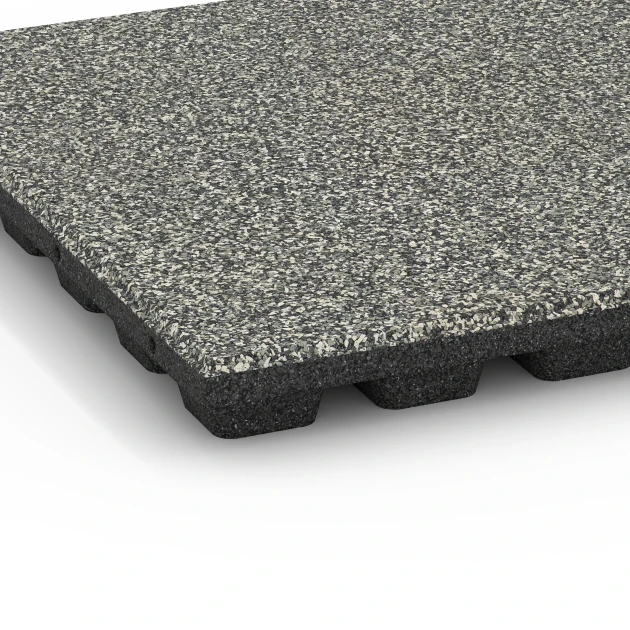 Detailaufnahme der Randausprägung von WARCO-Produkt 6432, Playground safety tile – CFH 160 cm, Format 50 x 50 x 4,8 cm, Farbe Grey Granite.