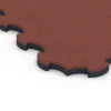 Detailaufnahme der Randausprägung von WARCO-Produkt 6392, Stallmatte Puzzle, Format 102,5 x 102,5 x 3 cm | 1,05 m², Farbe Brick red.