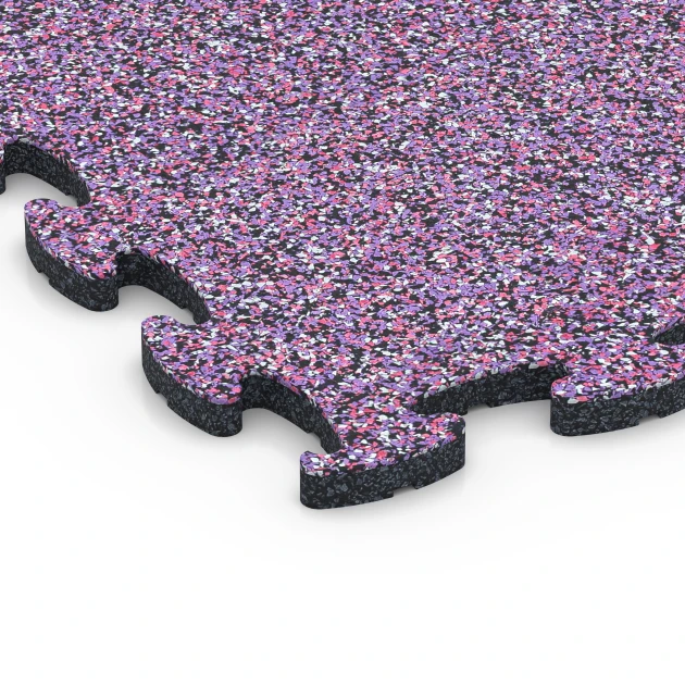 Detailaufnahme der Randausprägung von WARCO-Produkt 6765, Pool Surround Tiles, Format 44,6 x 44,6 x 1,8 cm, Farbe Lavender.