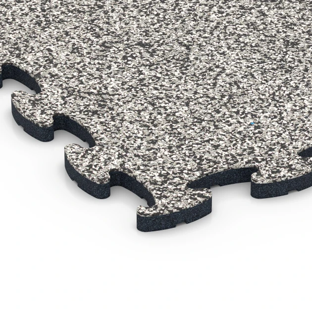 Detailaufnahme der Randausprägung von WARCO-Produkt 6896, Indoor Dog Sports Flooring, Format 44,6 x 44,6 x 1,8 cm, Farbe Grey Granite.