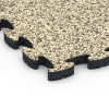 Detailaufnahme der Randausprägung von WARCO-Produkt 6937, Safety Puzzle Tile, Format 44,6 x 44,6 × 2,8 cm, Farbe Travertine.