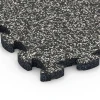 Detailaufnahme der Randausprägung von WARCO-Produkt 6769, Pool Surround Tiles, Format 28,9 x 28,9 x 1,8 cm, Farbe Dark Grey Granite.
