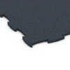 Detailaufnahme der Randausprägung von WARCO-Produkt 6962, Fitness Premium Gym Flooring, Format 99 x 99 x 1,8 cm, Farbe Anthracite.