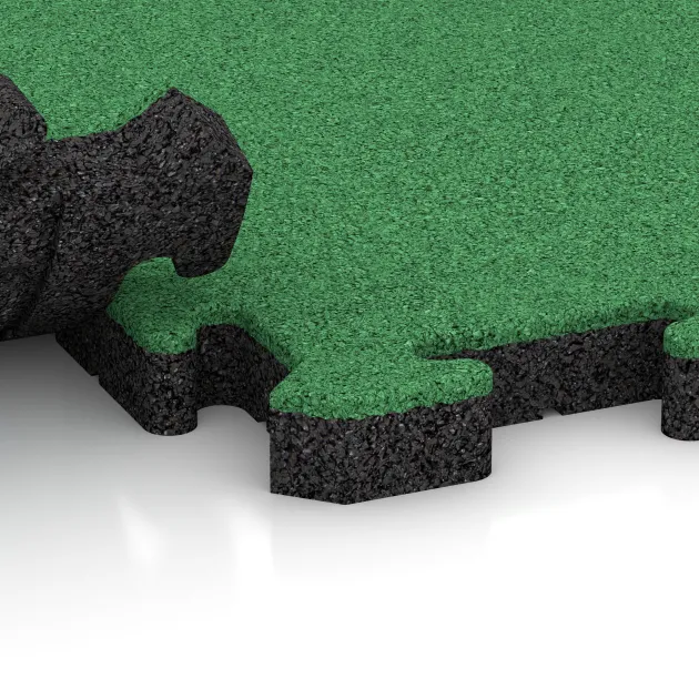 Großaufnahme vom Verbindungssystem von WARCO-Boden 5184 - Pool Decking Tile im Farbdesign May Green. Abmessungen 500 x 500 x 40 mm.
