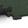 Großaufnahme vom Verbindungssystem von WARCO-Boden 0317 - Fitness Floor Mat 18 mm im Farbdesign English Lawn. Abmessungen 100 x 100 x 1,8 cm | 1,00 m².