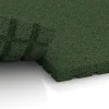 Großaufnahme vom Verbindungssystem von WARCO-Boden 3642 - Stable mat HD im Farbdesign Grass green. Abmessungen 100 x 100 x 4 cm.