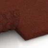 Großaufnahme vom Verbindungssystem von WARCO-Boden 6649 - Stable Comfort Tile im Farbdesign Brick red. Abmessungen 100 x 50 x 5 cm.
