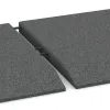 Großaufnahme vom Verbindungssystem von WARCO-Boden 0472 - Corner tile (two chamfered sides) im Farbdesign Slate grey. Abmessungen 500 x 500 x 40 mm.