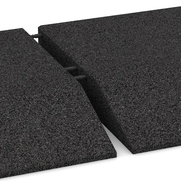 Großaufnahme vom Verbindungssystem von WARCO-Boden 0497 - Corner tile (two chamfered sides) im Farbdesign Anthracite. Abmessungen 500 x 500 x 80 mm.