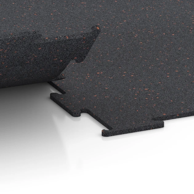 Großaufnahme vom Verbindungssystem von WARCO-Boden 6456 - Fitness Floor Compact im Farbdesign Light Red Speckled. Abmessungen 50 × 50 × 0,8 cm.