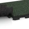 Großaufnahme vom Verbindungssystem von WARCO-Boden 5796 - Event Floor im Farbdesign English Lawn. Abmessungen 500 x 500 x 40 mm.