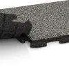 Großaufnahme vom Verbindungssystem von WARCO-Boden 5774 - Event Floor im Farbdesign Gray Granite. Abmessungen 500 x 500 x 30 mm.