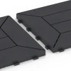 Großaufnahme vom Verbindungssystem von WARCO-Boden 6346 - Cassette Pattern – Deck Tile im Farbdesign Slate. Abmessungen 30 x 30 x 2 cm.