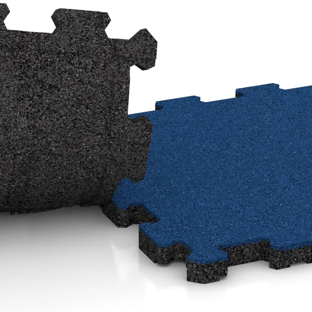 Großaufnahme vom Verbindungssystem von WARCO-Boden 6002 - Rubber click tile im Farbdesign Gentian Blue. Abmessungen 306 x 306 x 20 mm.