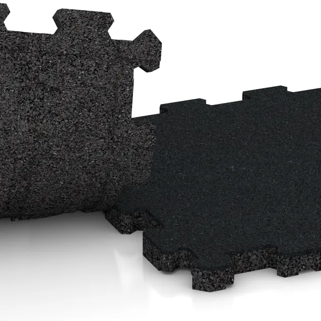 Großaufnahme vom Verbindungssystem von WARCO-Boden 6004 - Rubber click tile im Farbdesign Iron Grey. Abmessungen 306 x 306 x 20 mm.