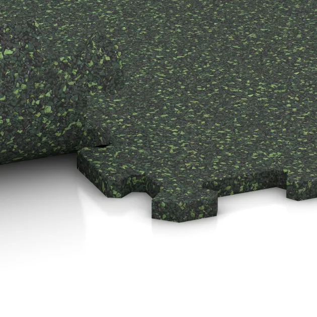 Großaufnahme vom Verbindungssystem von WARCO-Boden 1099 - Fitness Floor Compact im Farbdesign English Lawn. Abmessungen 970 x 970 x 16 mm.