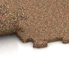 Großaufnahme vom Verbindungssystem von WARCO-Boden 0962 - Fitness Floor Compact im Farbdesign Terra Cotta. Abmessungen 485 x 485 x 16 mm.