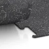 Großaufnahme vom Verbindungssystem von WARCO-Boden 3779 - Fitness Performance Elite Training Floor im Farbdesign Light Grey Speckled. Abmessungen 500 x 500 x 10 mm.