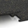 Großaufnahme vom Verbindungssystem von WARCO-Boden 3768 - Fitness Performance Elite Training Floor im Farbdesign Light Yellow Speckled. Abmessungen 50 x 50 x 1,5 cm | 0,25 m².