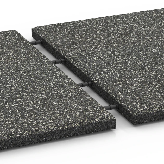Großaufnahme vom Verbindungssystem von WARCO-Boden 6413 - Playground safety tile – CFH 90 cm im Farbdesign Dark Grey Granite. Abmessungen 50 x 50 x 3 cm.