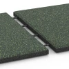 Großaufnahme vom Verbindungssystem von WARCO-Boden 6415 - Playground safety tile – CFH 90 cm im Farbdesign English Lawn. Abmessungen 50 x 50 x 3 cm.