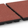 Großaufnahme vom Verbindungssystem von WARCO-Boden 6136 - Playground safety tile – CFH 170 cm im Farbdesign Tomato red. Abmessungen 50 x 50 x 4,8 cm.