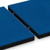 Großaufnahme vom Verbindungssystem von WARCO-Boden 6223 - Playground Safety Tiles im Farbdesign Sky blue. Abmessungen 50 x 50 x 4,5 cm.